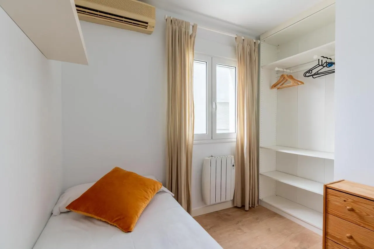Bustos Tavera Olehousing Sevilha Espanha