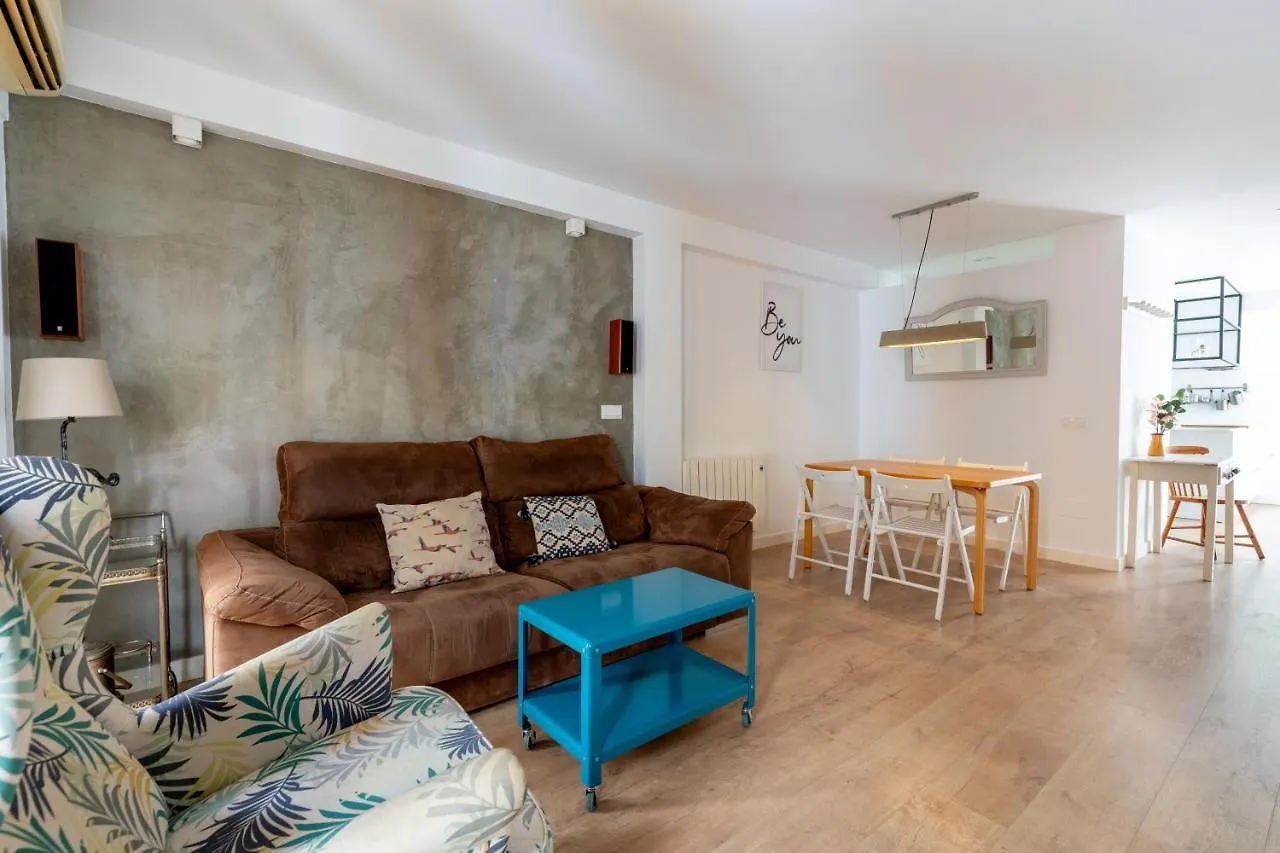 Bustos Tavera Olehousing Seville 0*,