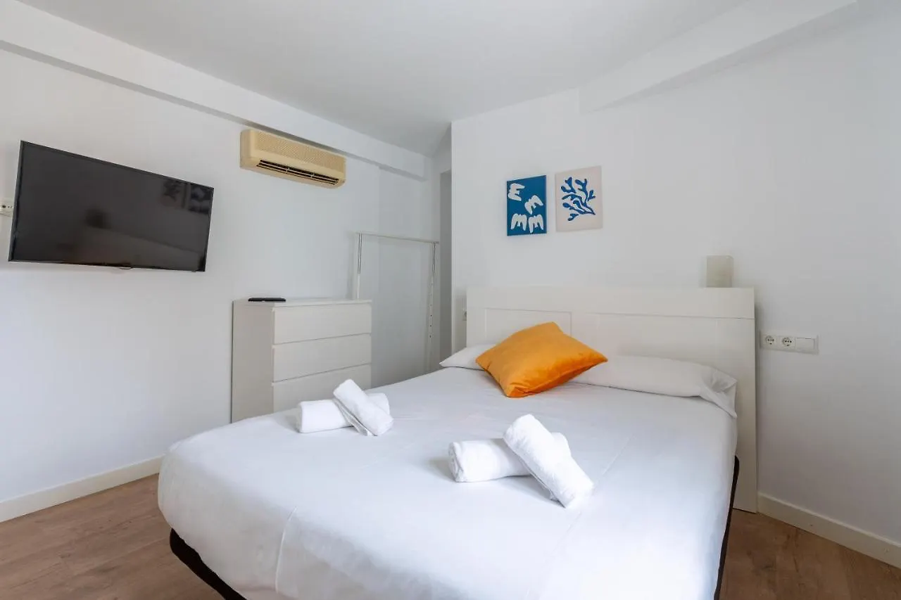 Bustos Tavera Olehousing Seville 0*,