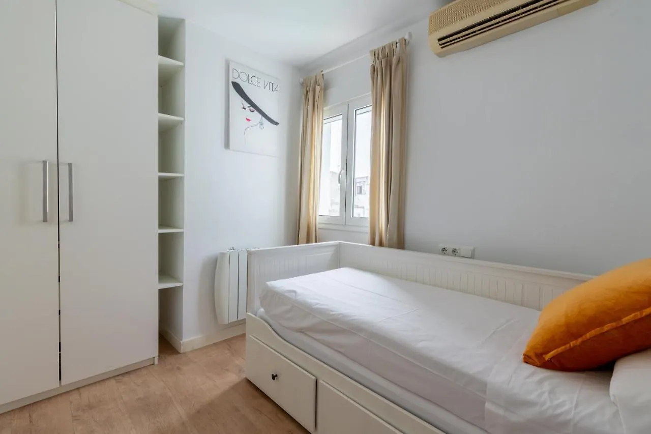 Apartment Bustos Tavera Olehousing Seville Spain